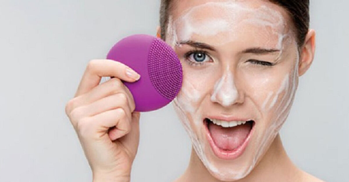 Top 3 mẫu máy massage rửa mặt bán chạy nhất đầu năm 2021