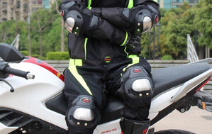 Top 4 mẫu giáp bảo hộ tay chân bó gối khi đi phượt xa giá từ 720,000 đồng