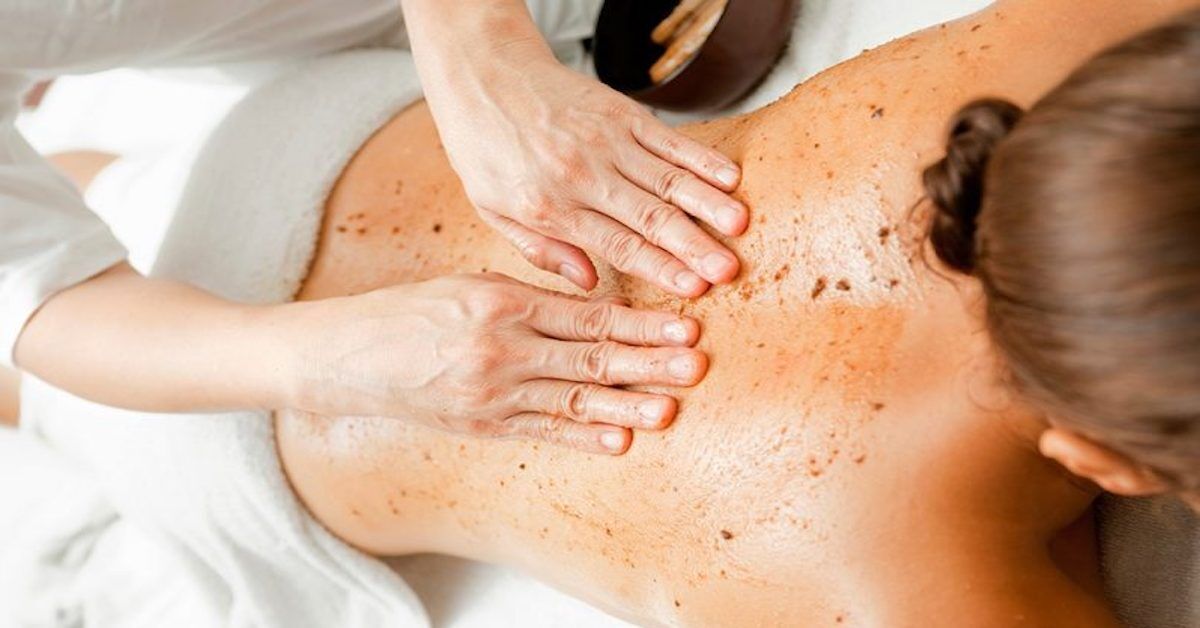 Top 4 tẩy tế bào chết toàn thân mang lại an toàn và hiệu quả cho da