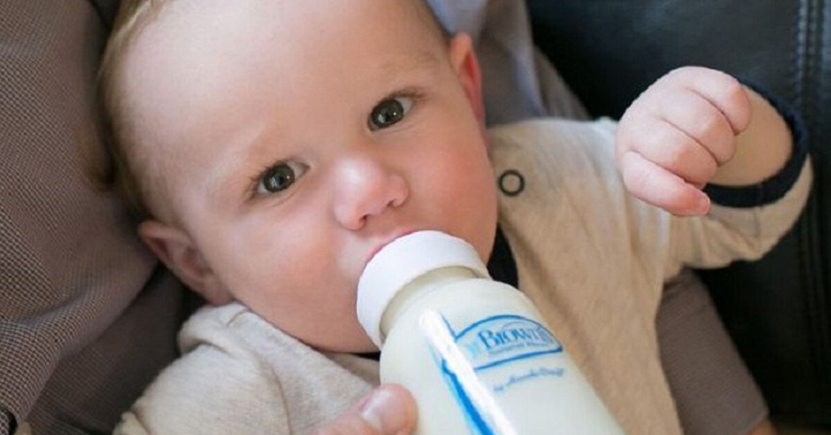 Top 5 bình sữa cho bé sơ sinh chống sặc tốt nhất hiện nay