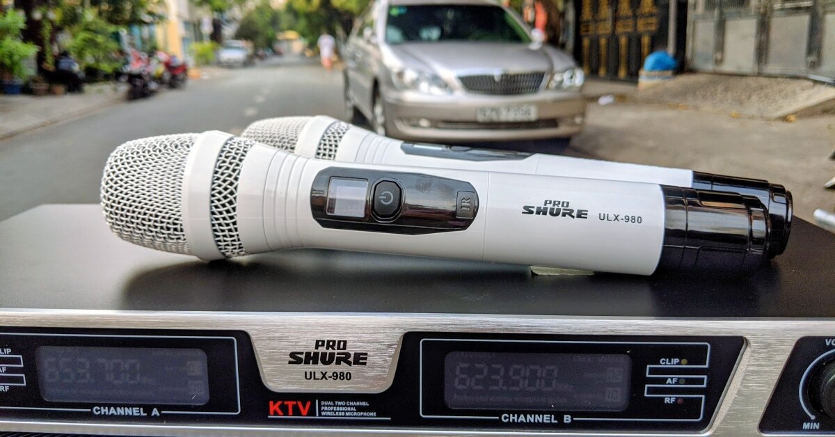 Top 5 micro karaoke ko chão giá thành tương đối mềm tốt nhất có thể 2022