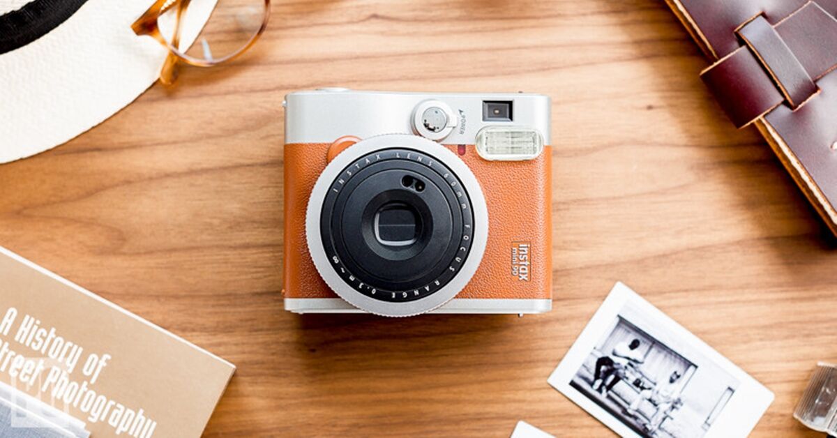 TOP máy ảnh chụp lấy liền của hãng Fujifilm có giá bán hấp dẫn, không mua thì uổng