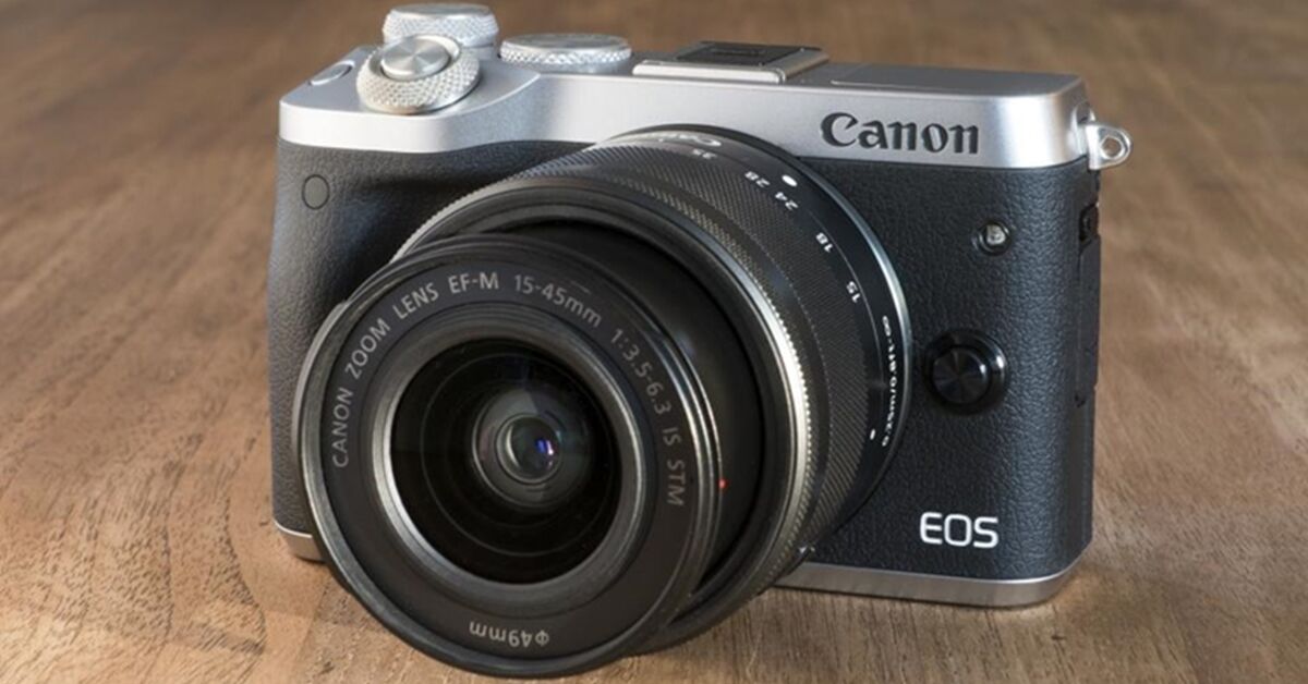 TOP máy ảnh mirrorless đáng chú ý trong năm 2018