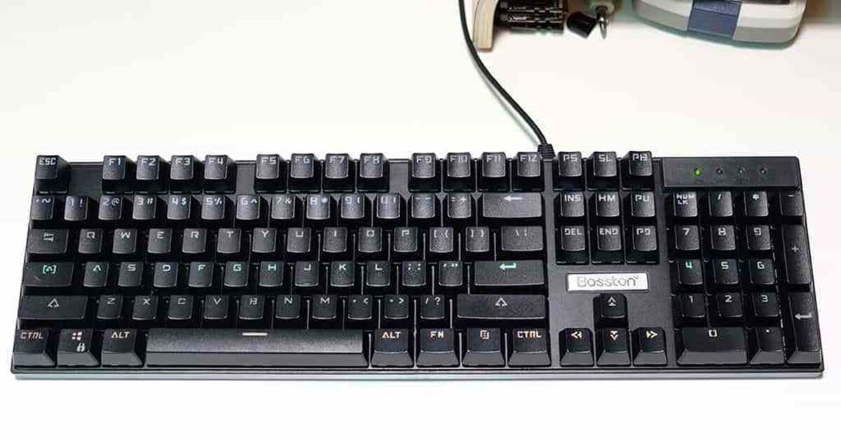 Trải nghiệm nhanh Bosston MK-971: Bàn phím cơ giá rẻ chất lượng ổn cho game thủ bình dân