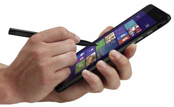 Trên tay Dell Venue 8 Pro: chip Atom 4 nhân Bay Trail-T, Windows 8.1 Pro, giá 300$
