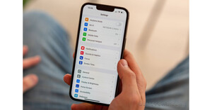 Trên tay điện thoại iPhone 13 Pro mới ra mắt năm 2021