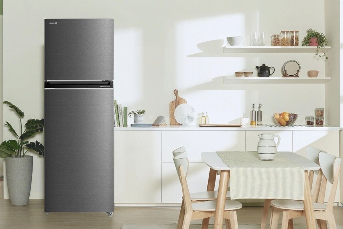 Tủ lạnh 2 cánh Toshiba: Giải pháp bảo quản thực phẩm tối ưu cho mọi gia đình
