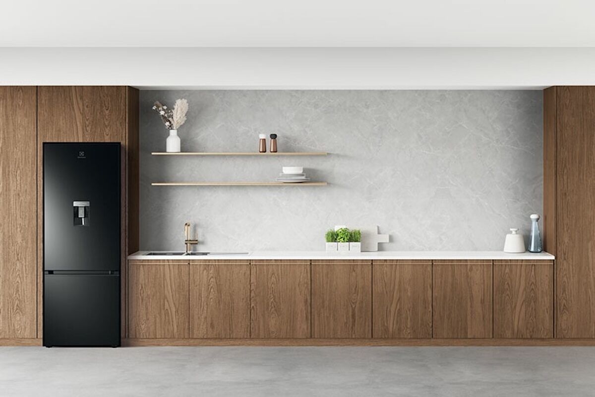 Tủ lạnh Electrolux EBB3742M-H sự kết hợp tuyệt vời giữa thiết kế sang trọng và công nghệ Inverter