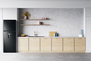 Tủ lạnh Electrolux Inverter 341 lít ETB3760M-H sang trọng và thời thượng