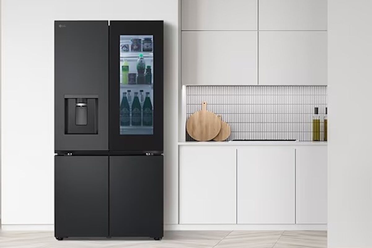 Tủ lạnh LG Inverter 576 lít Multi Door InstaView LFD58BLMAI sang trọng và tiết kiệm điện