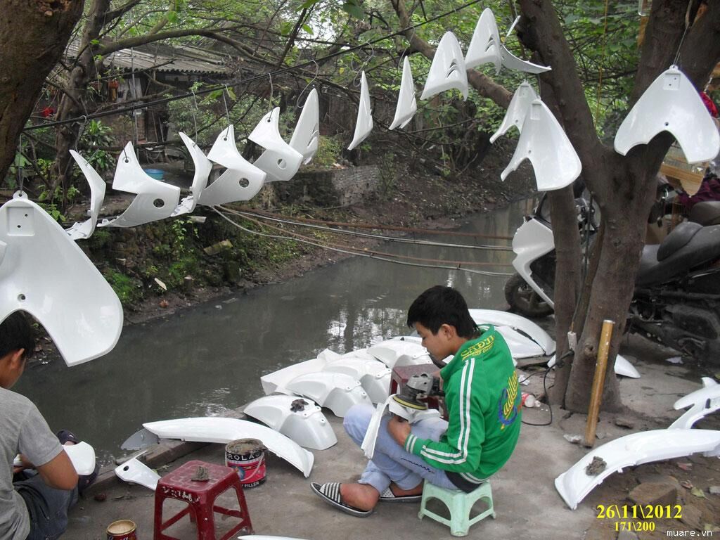 Tự ý đổi màu xe máy bị phạt tối đa 400,000 đồng