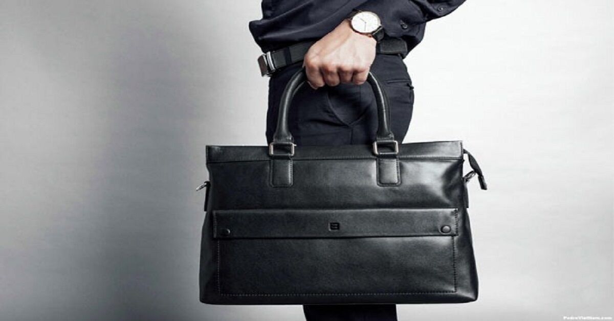Túi xách nam công sở có những lựa chọn nào