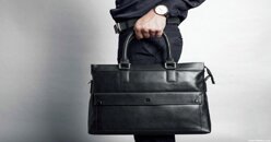 Túi xách nam công sở có những lựa chọn nào