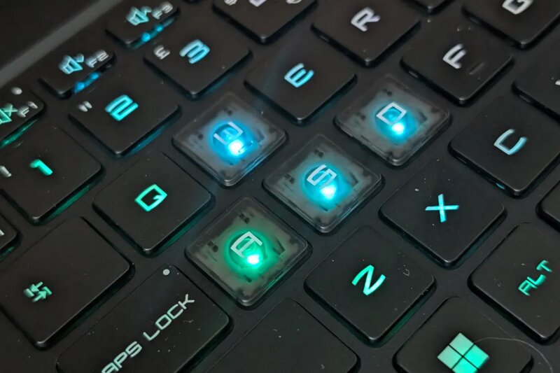 MSI Stealth A18 AI+: Một cỗ máy chơi game mạnh mẽ với giá cả hợp lý?