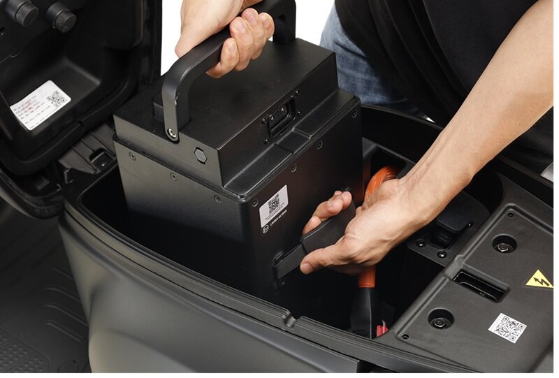 Xe máy điện Yadea Oris H trang bị hiện đại, pin lithium tới 120 km/lần sạc, giá rẻ