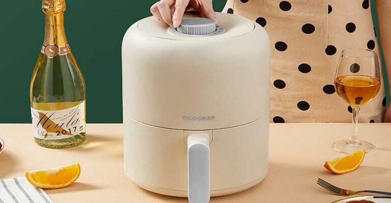 Nồi chiên Ocooker CR-KG2801Y sử dụng điều khiển cơ vô cùng tiện lợi nồi chiên không dầu Ocooker CR-KG2801Y