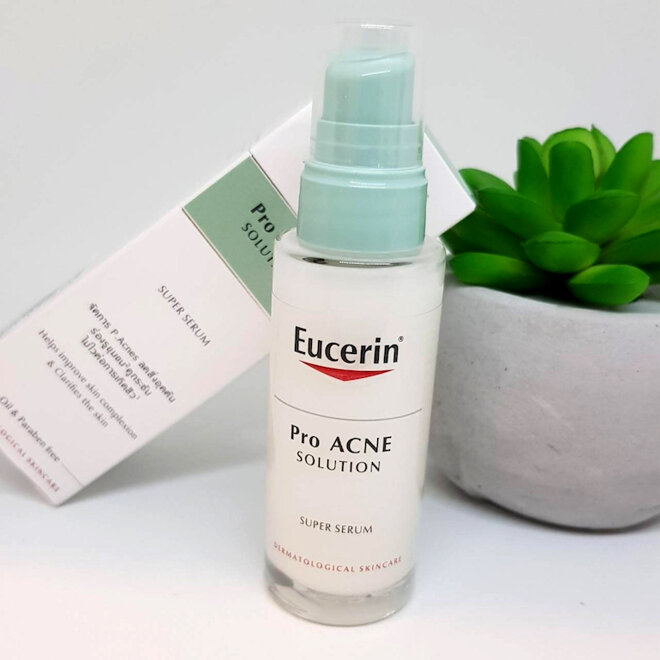 serum Eucerin trị mụn 