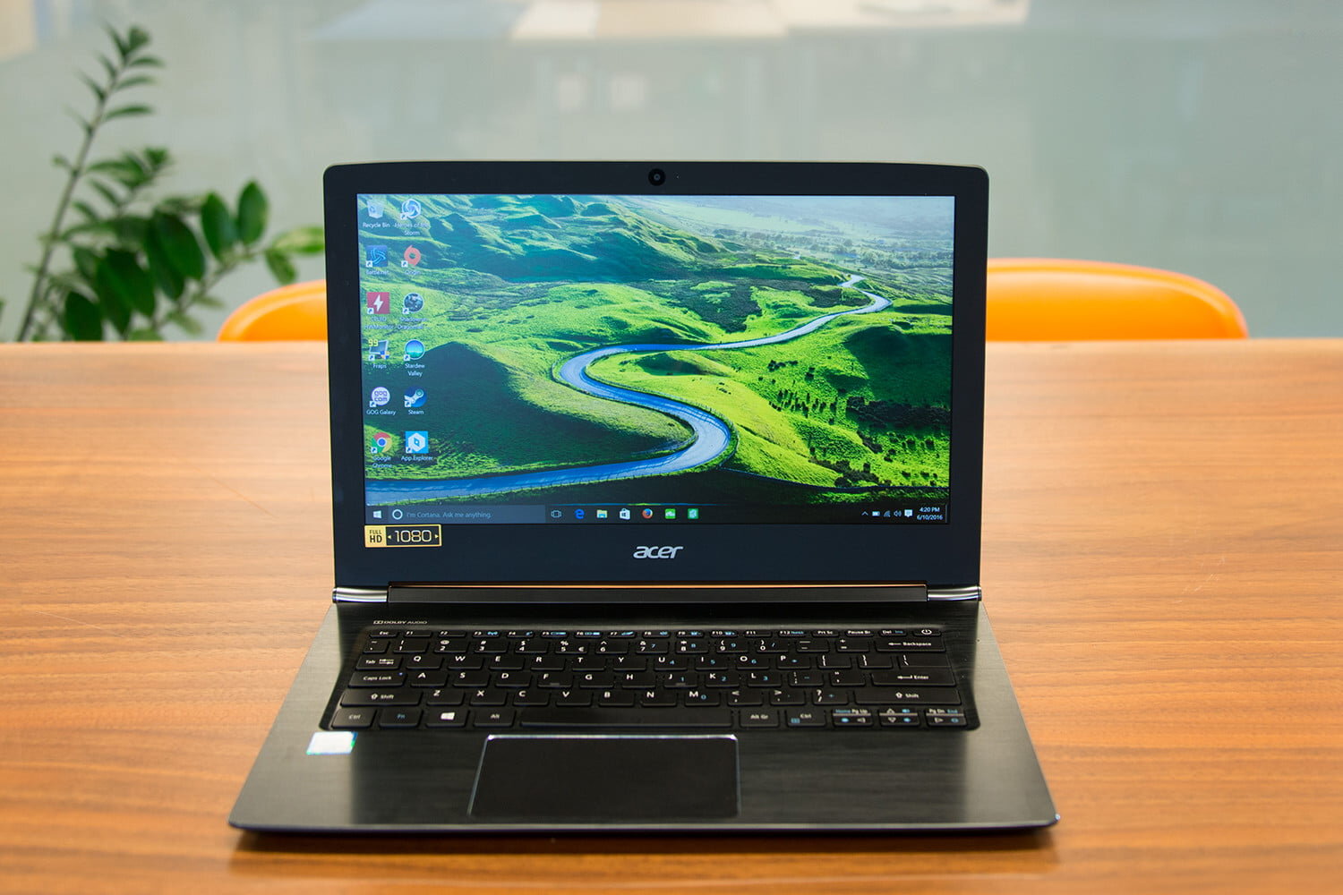 Laptop Acer Aspire E5 573 chiếc máy thời đại 