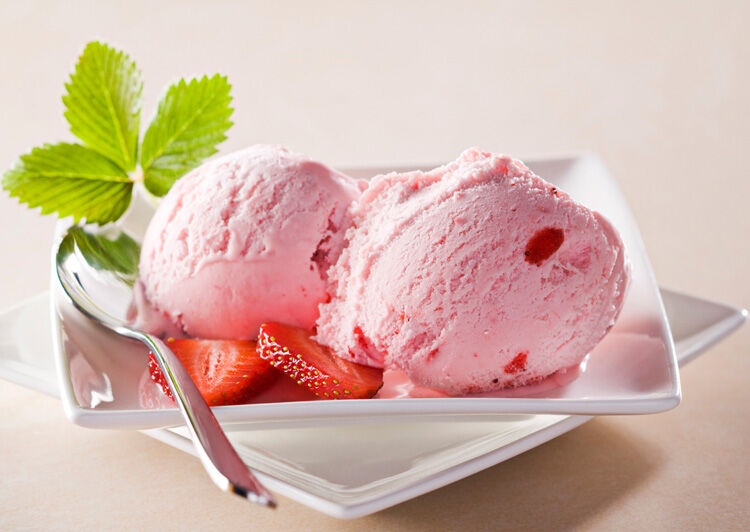 Ưu nhược điểm bạn nên biết khi chọn mua máy làm kem mini giá rẻ