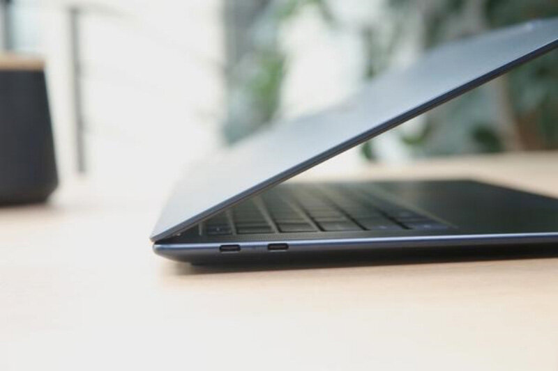 Lenovo Yoga 14S 2024: Laptop 14 inch lý tưởng cho dân văn phòng hiện đại!