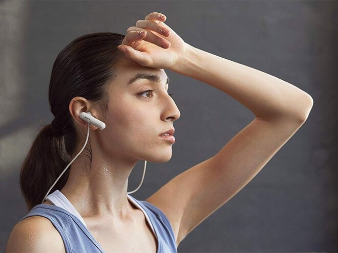 Tai nghe Bluetooth Sony Wi-SP500 có giá 1.890.000 đồng