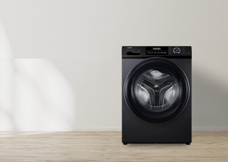 So sánh máy giặt cửa trước 9kg Aqua AQD-A902J BK và Sharp ES-FM90CB-SB trong tầm giá dưới 6 triệu đồng