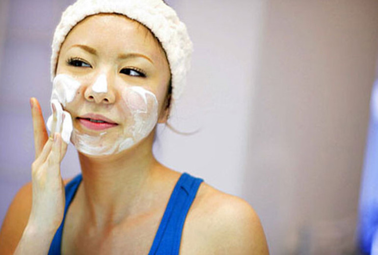 Những tiêu chí để chọn sữa rửa mặt trị mụn
