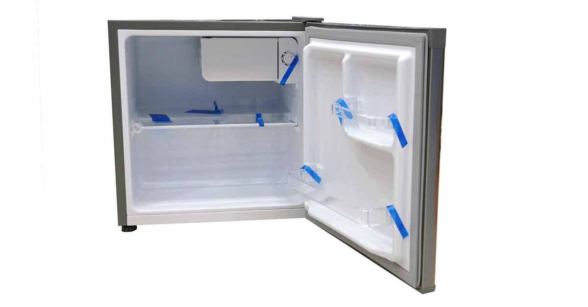  Tủ Lạnh Electrolux EUM0500SB thiết kế độc đáo, gọn nhẹ, dung tích 50 lít
