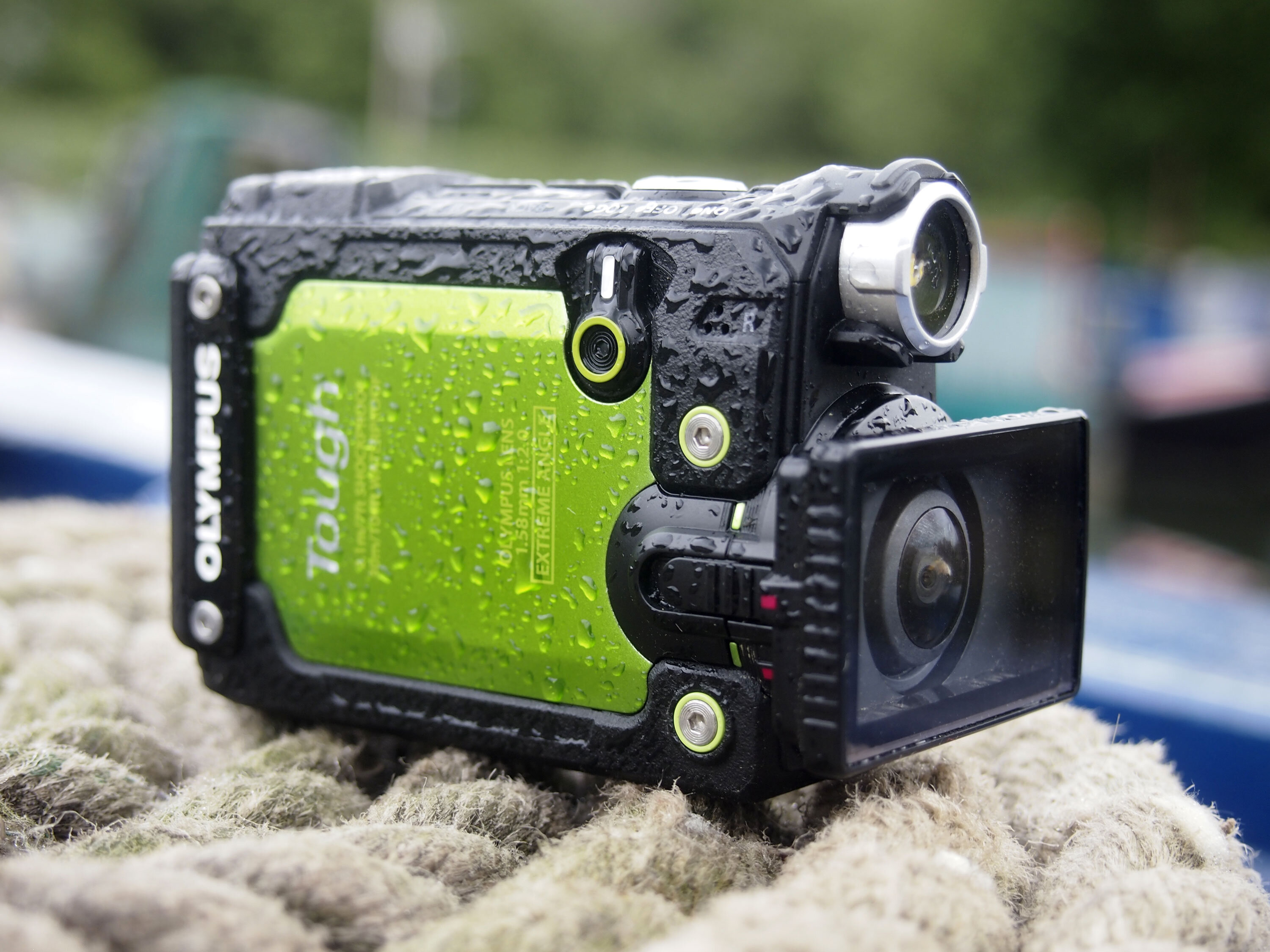 Máy ảnh Olympus Tough TG-5