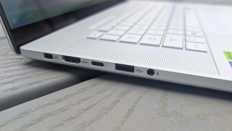 Cổng kết nối cạnh trái