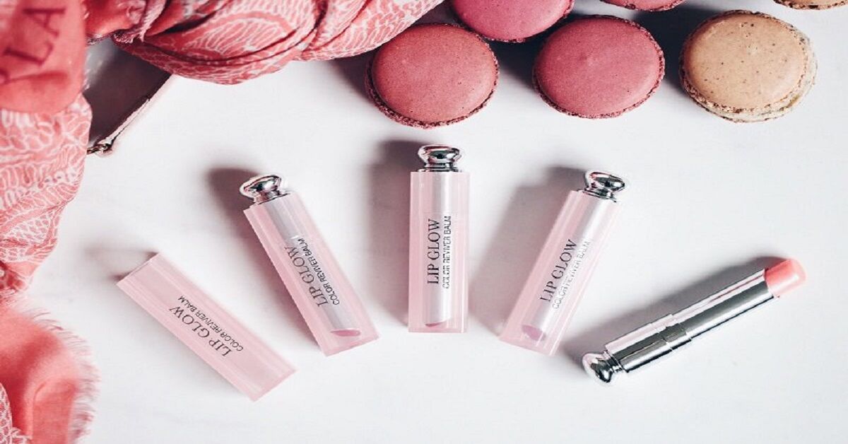 Vì sao nên sử dụng son dưỡng Dior 001?
