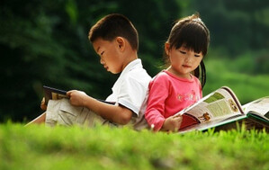 Vì sao truyện cổ tích được coi là "người bạn" đầu tiên của bé?