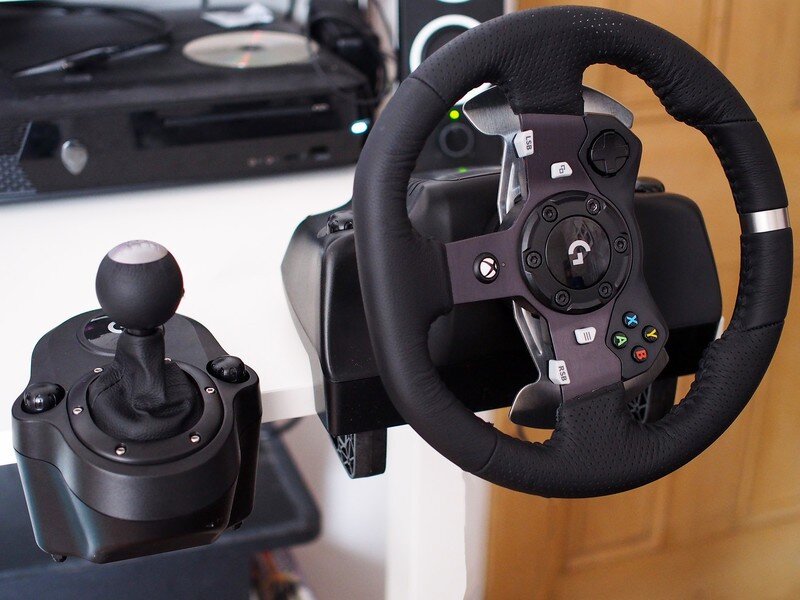 Đánh giá vô lăng Logitech G29 và Joystick Extreme 3D Pro loại nào tốt |  