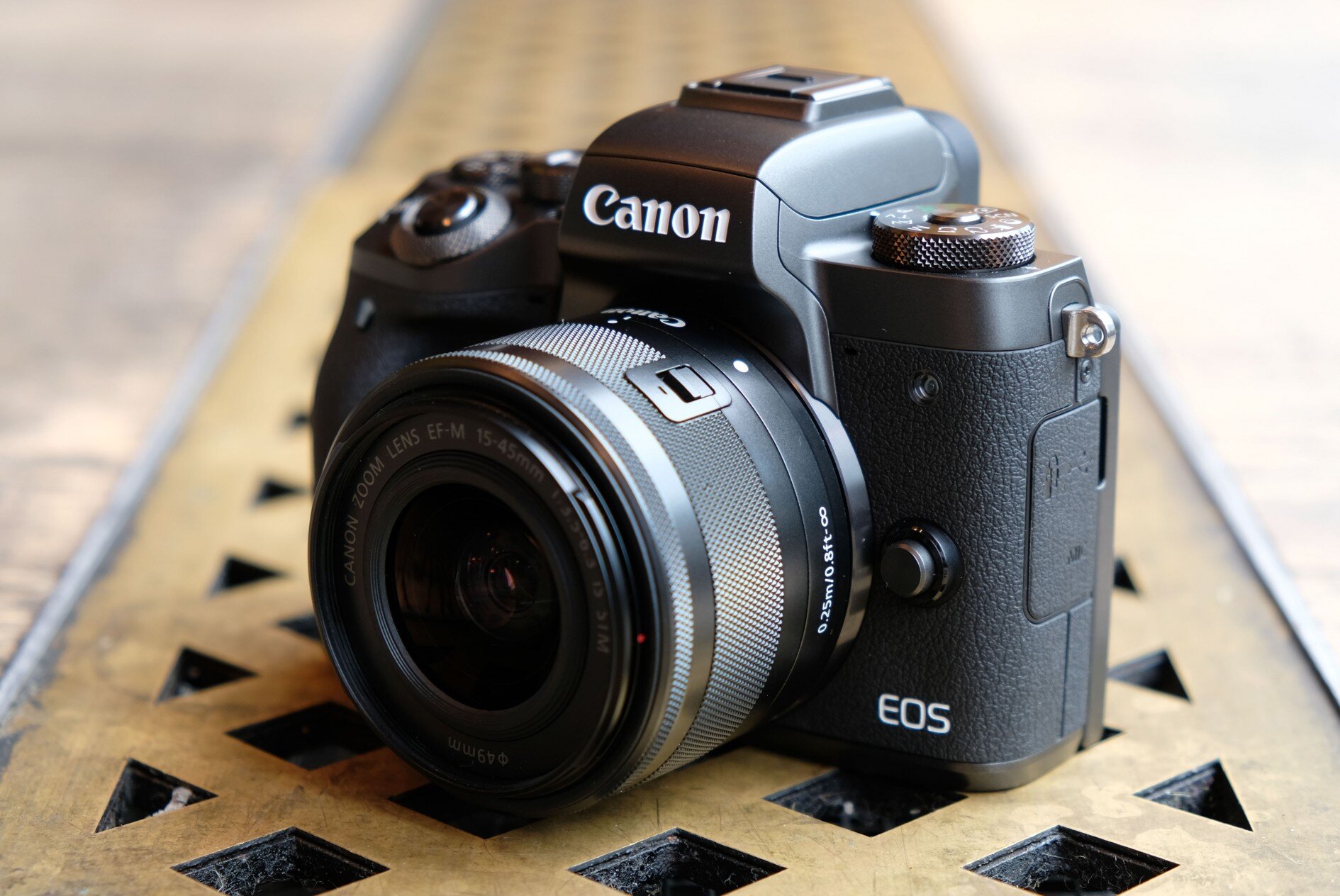 Canon EOS M5 Mark II - siêu phẩm được nhiều người kỳ vọng