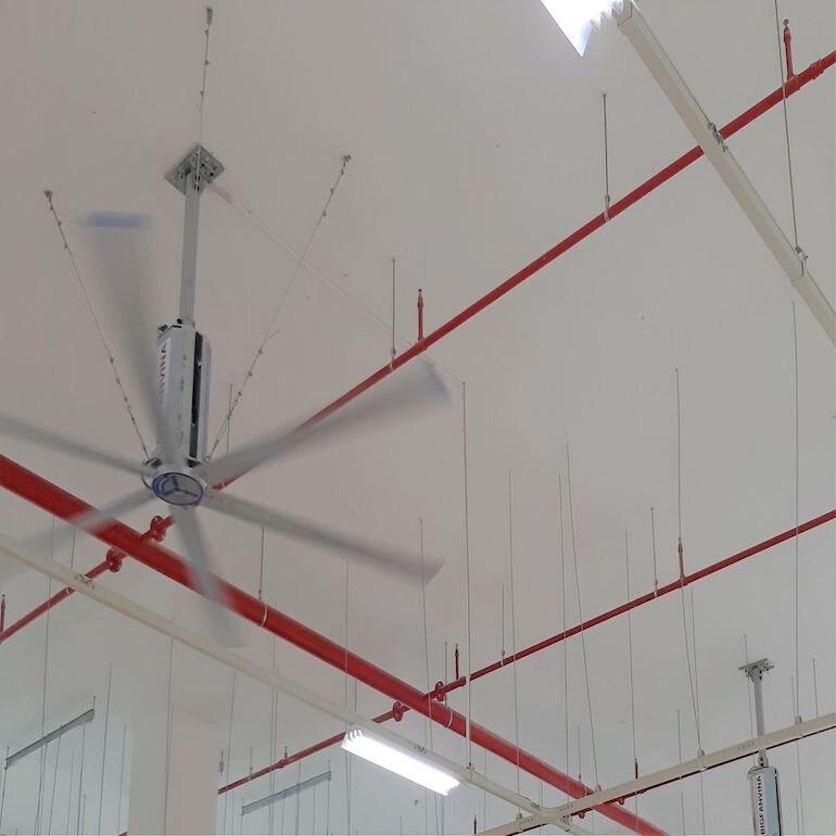 Quạt trần công nghiệp HVLS là gì?