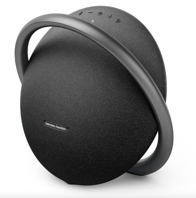 Âm thanh phát ra từ loa Harman Kardon Onyx Studio 7 rất trầm ấm, chân thật và sâu lắng nhờ vào loa woofer (đường kính 120mm)