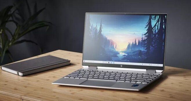 laptop cho sinh viên IT 2022