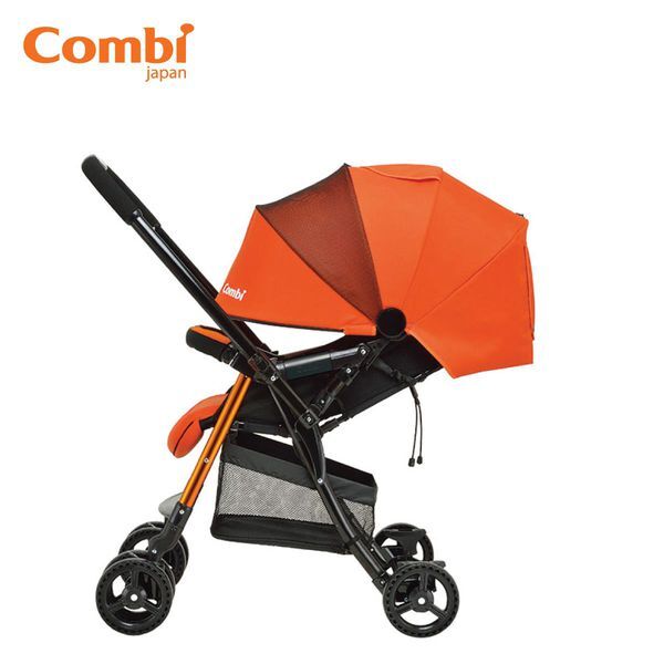 Xe đẩy Combi chính hãng giá bao nhiêu tiền ?