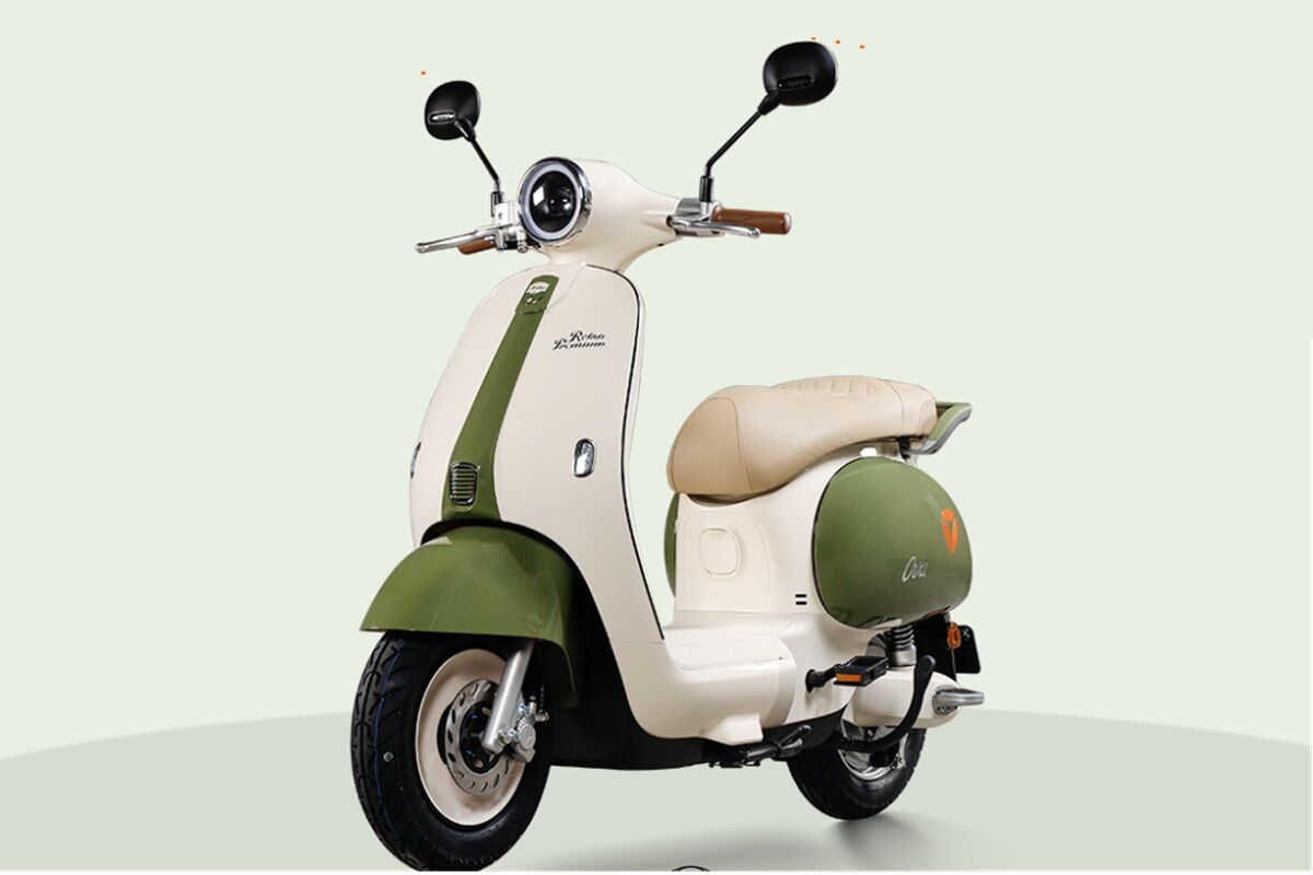 Xe máy điện 18 triệu đẹp như Vespa, chạy 80km mỗi lần sạc