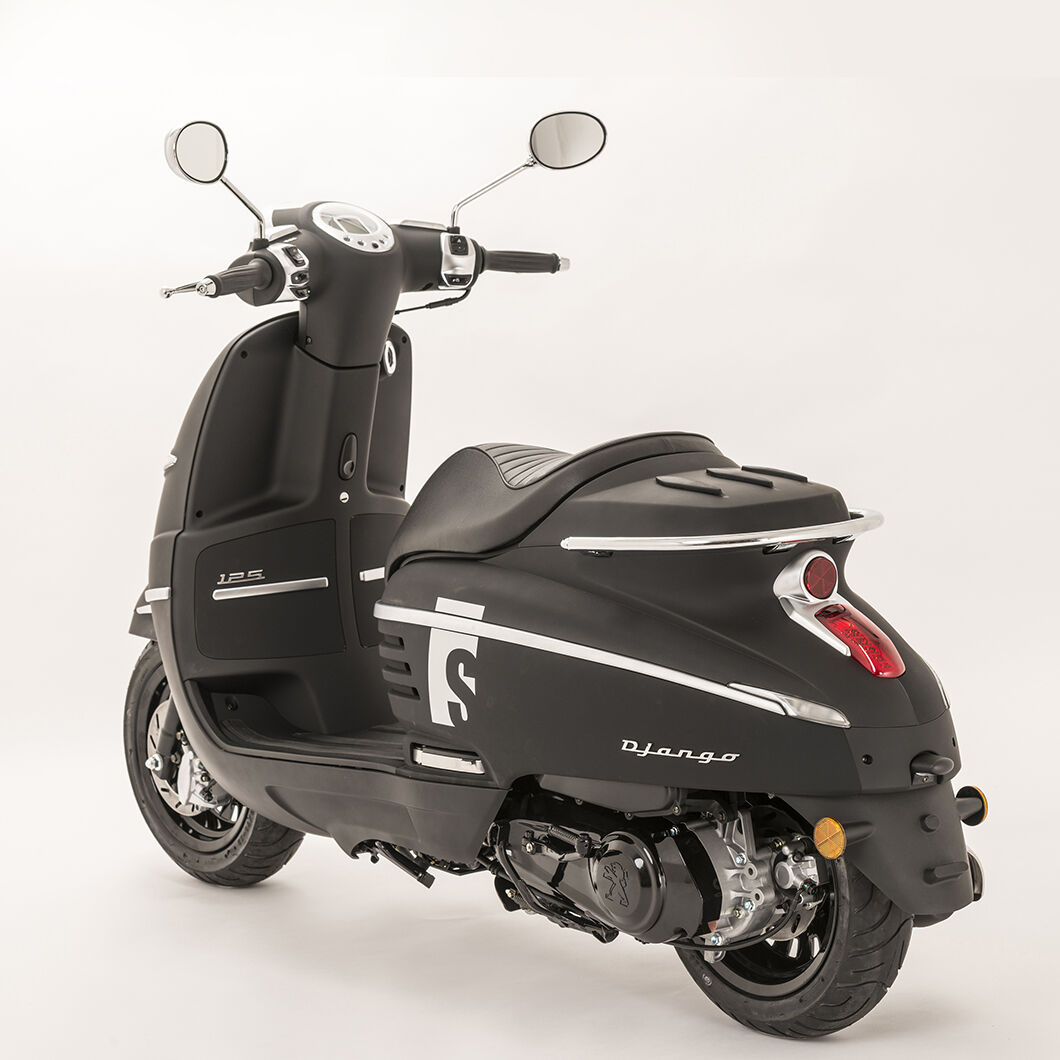 Xe máy Peugeot Django "âm mưu" lật đổ Honda SH 150/125