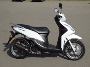 Xe máy tay ga Honda Vision 50cc giá bao nhiêu tiền và mua ở đâu