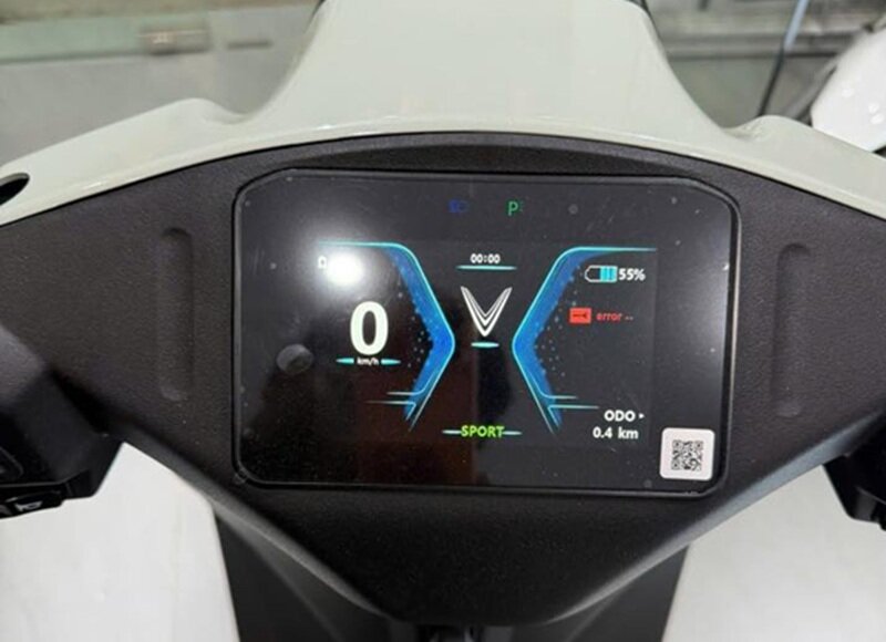 Xe máy điện mới đi tới 262 km/lần sạc, màn hình TFT, đang giảm giá 4,5 triệu đồng