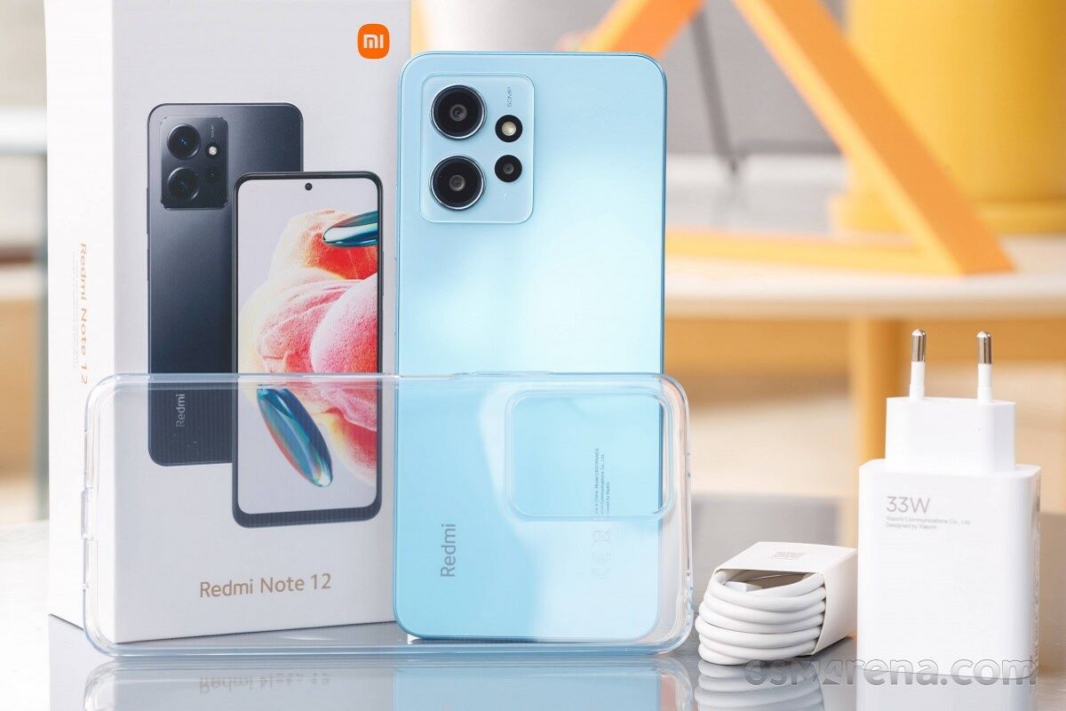 Xiaomi Redmi Note 12 giá chỉ còn 2,5 triệu - lựa chọn tốt hơn hẳn so với điện thoại "cục gạch"