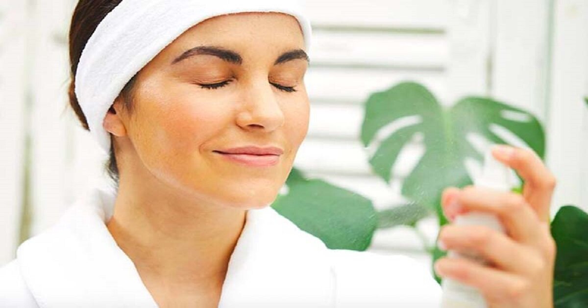 Xịt khoáng dưỡng ẩm nào được săn đón nhất hiện nay ?