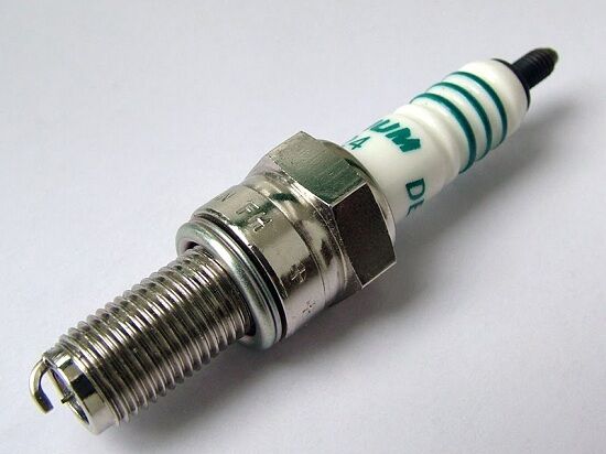 Ý nghĩa các thông số kỹ thuật khắc trên bugi xe máy