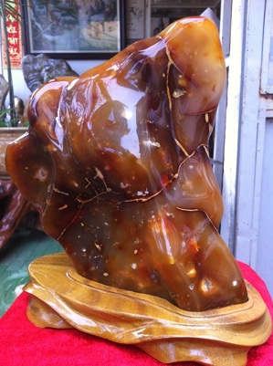 Ý nghĩa phong thủy và công dụng với sức khỏe của đá mã não