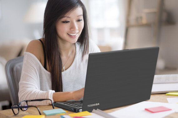 Toshiba là laptop tốt dành cho các bạn học sinh, sinh viên và nhân viên văn phòng 