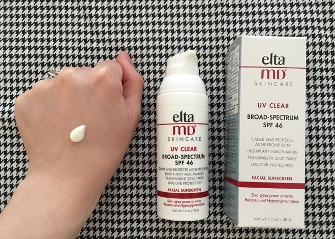 kem-chong-nang-elta-md-uv-clear-facial-sunscreen