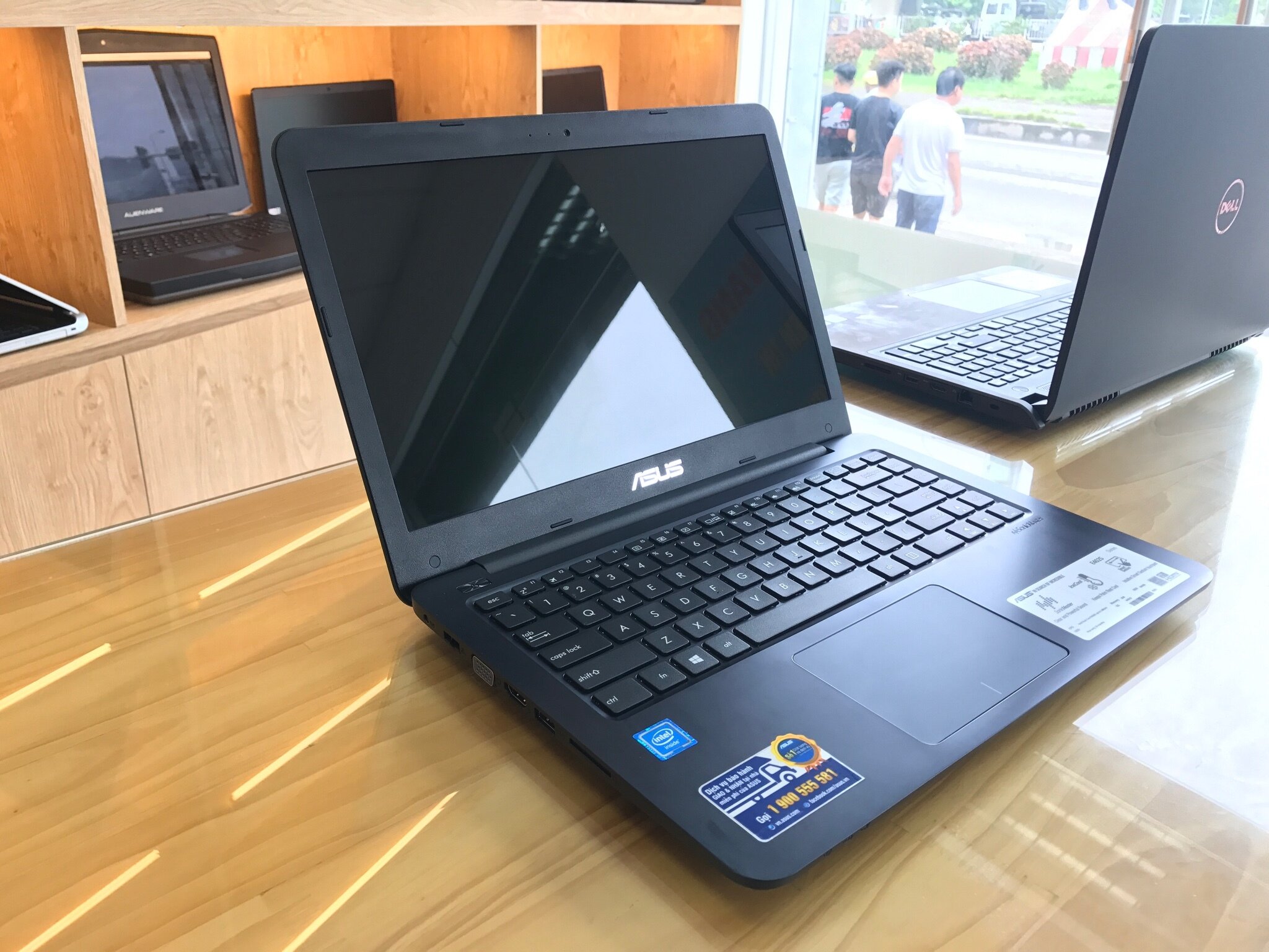 Laptop Asus E203MAH-FD004T