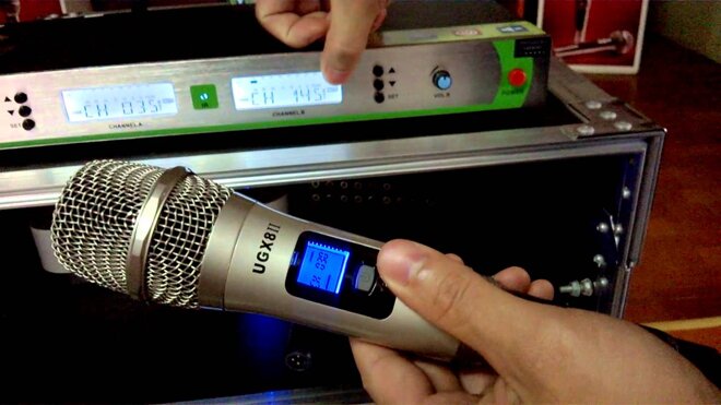 Micro Shure UGX8 II tiện lợi